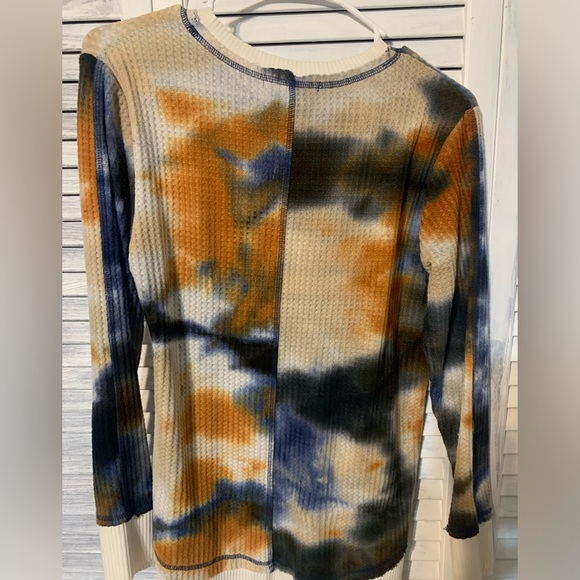 Alchemy Thread Top - Picture 2 of 3